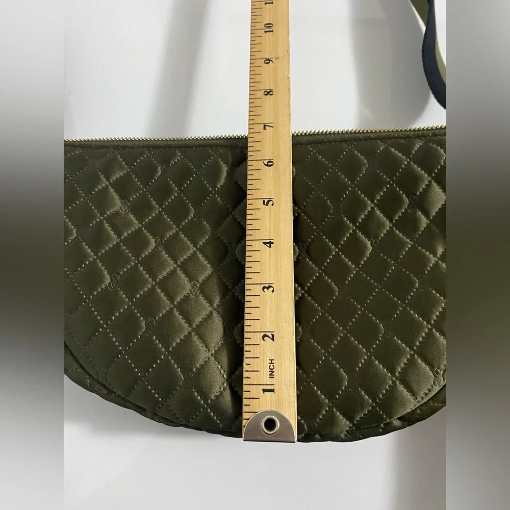 VICTORIA’S SECRET Sling Crossbody Bag - Picture 8 of 10